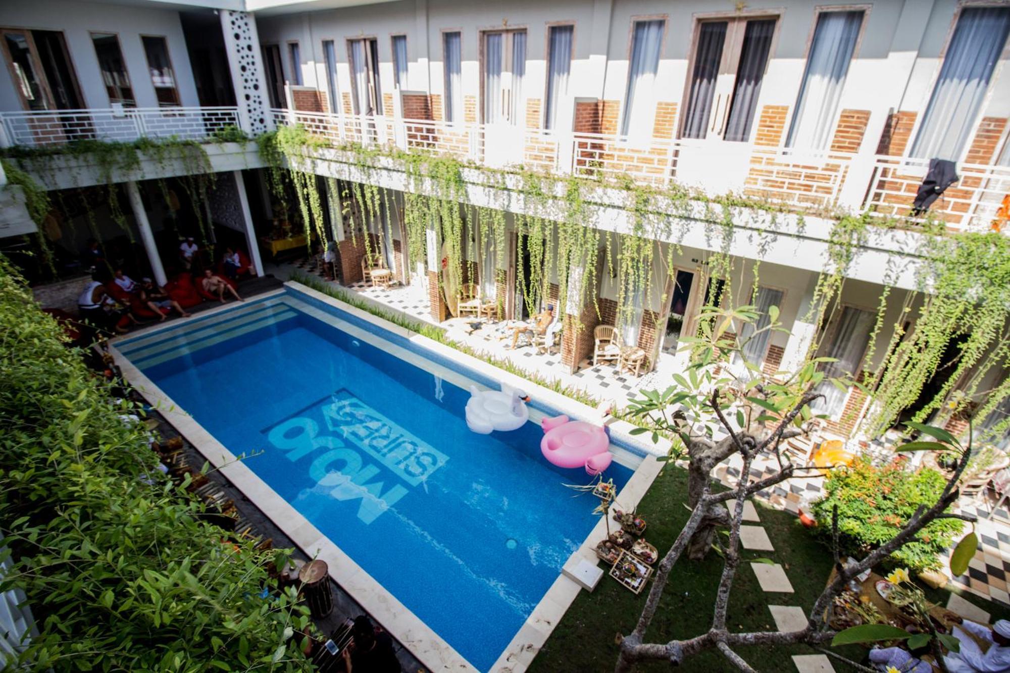 Mojosurf Camp Canggu Экстерьер фото